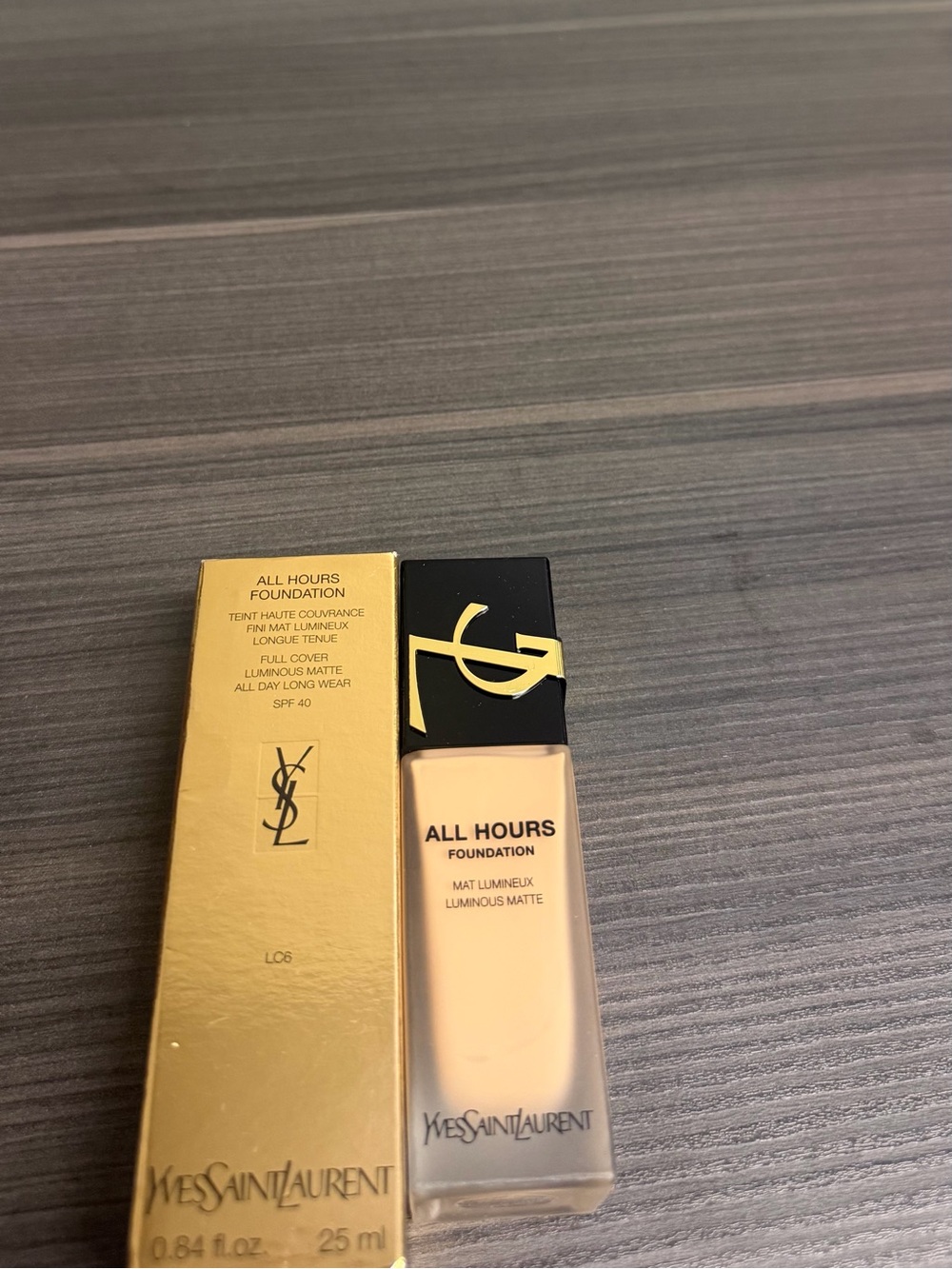 Yves Saint Laurent All Hours Foundation - Gold & Light Beige